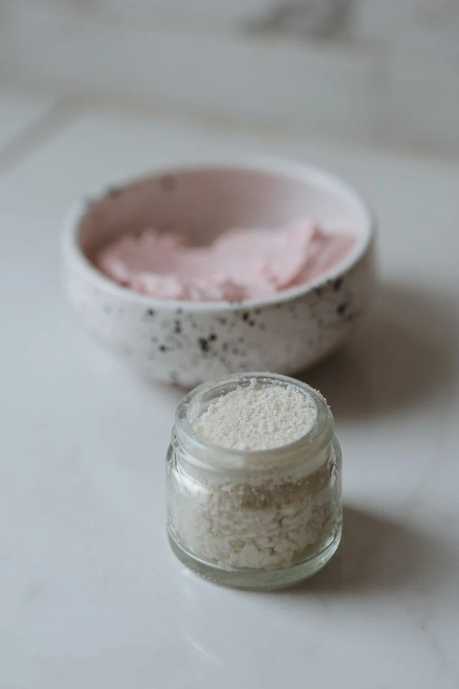 Peeling w szklanym słoiczku — fotografia przykładowego produktu